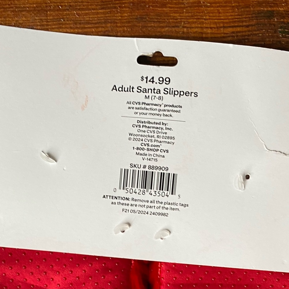 NWT Santa Slippers 7 7.5 8 8.5 M Red White Jingle Bells Christmas Holidays NEW - Picture 6 of 6